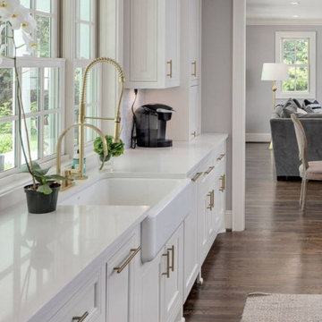 White Kitchen Cabinetst