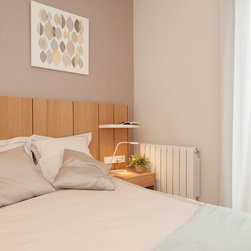 Cabecera cama de madera | Reforma de piso en Poblenou (Barcelona) - Headboards