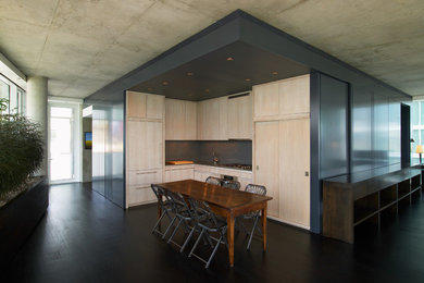 Minimalist kitchen photo in New York