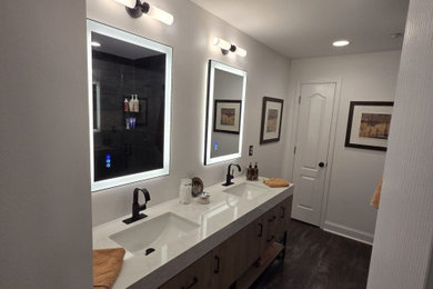 Bathroom - contemporary bathroom idea in Charlotte