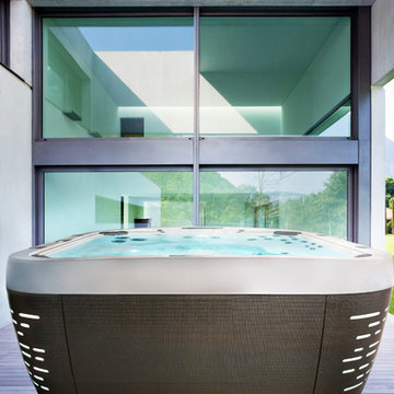 JACUZZI