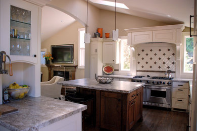 Elegant kitchen photo in San Francisco