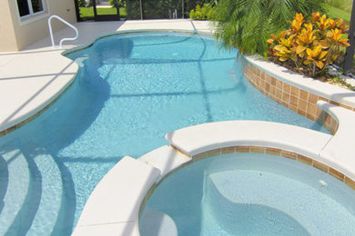 Inspiration for a pool remodel in Toronto