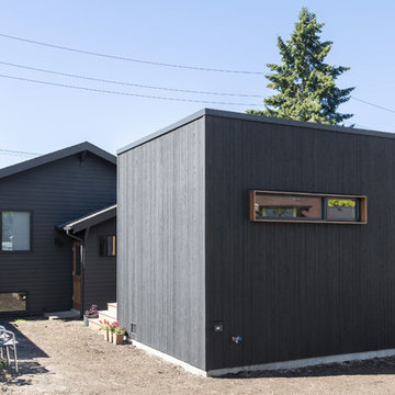 Master Addition Modernizes an Early 20th Century Home