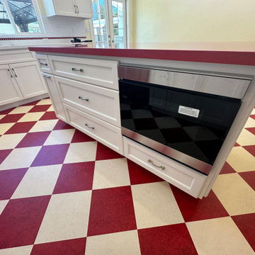Dadek Kitchen & Laundry Room