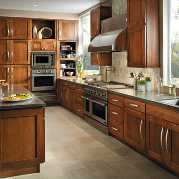 Fieldstone Cabinetry Kitchen in Cherry finished in Nutmeg