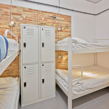 Hola Hostal Collblanc