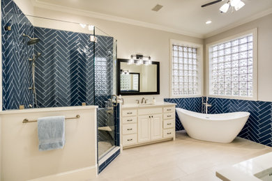 Bathroom - contemporary bathroom idea in Dallas