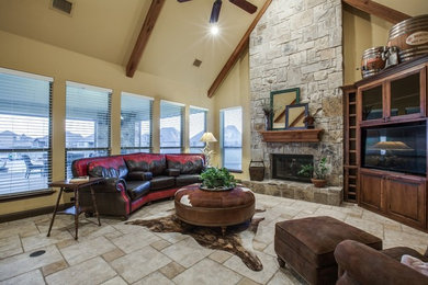 Living room - traditional living room idea in Dallas