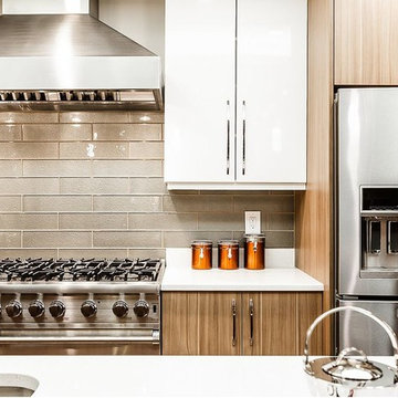 Modern Kirkland home kitchen