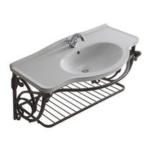 Colonial Bathroom