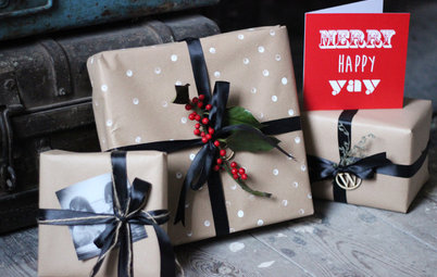 Julpyssel: Slå in julklapparna billigt med hemgjort presentpapper