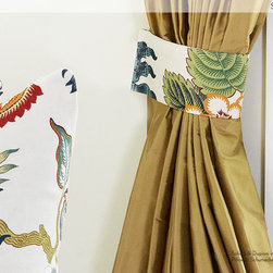 DrapeStyle Solid Silk Drapery - Curtains