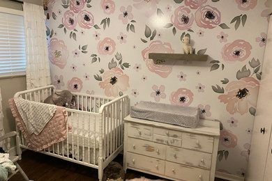 Wallpaper in Baby's Room
