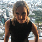 Emily Mouret's photo