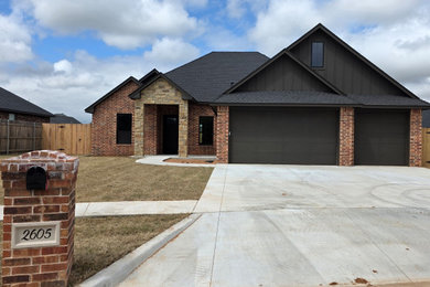 Inspiration for an exterior home remodel in Oklahoma City
