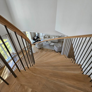 Project #116 | Elegant Curved Staircase