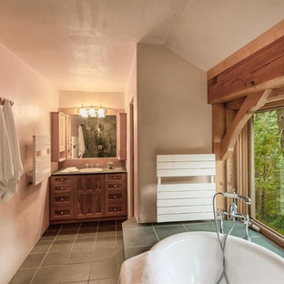 Bäder mit Speckstein-Waschbecken/Waschtisch und grünem Boden Ideen