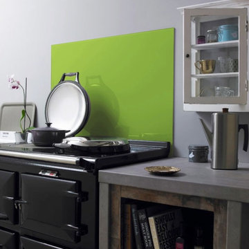 Green glass splashbacks