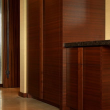 closet/drawers