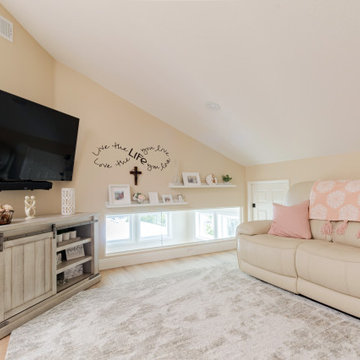 Open Loft Craft Room (Foothill Ranch)