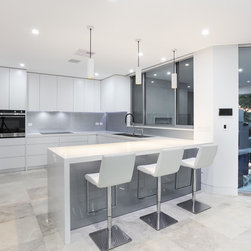 Perlino Bianco Cross Cut honed limestone - Products