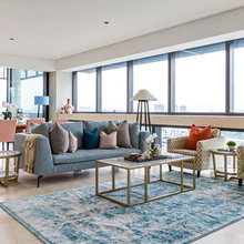 Room Tour: A Sizeable Living Space Pulls a Cohesive Act