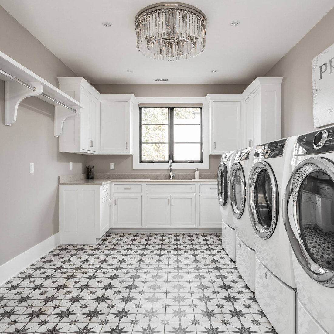Expansive Laundry