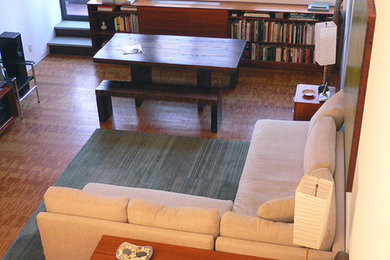 Minimalist living room photo in New York