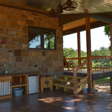 Entry/Deck - East Side