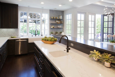 Inspiration for a medium sized contemporary kitchen in Los Angeles.