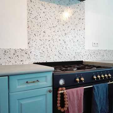 Crédence de cuisine en décor terrazzo