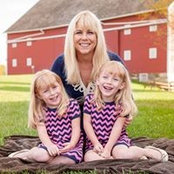 Suzanne Christopher's photo