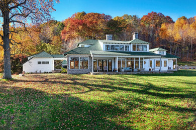 Transitional exterior home photo in Bridgeport