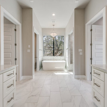 Transitional: 5,087 ft², 5 BR/5.5 BA/1 ST
