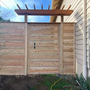 Horizontal Cedar Fence In Alternating Pattern