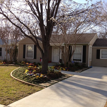 8623 Santa Clara (Little Forest Hills)