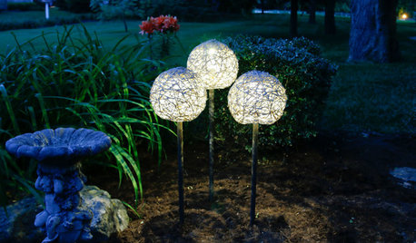 Make a Mod Solar Lamp Trio for the Garden