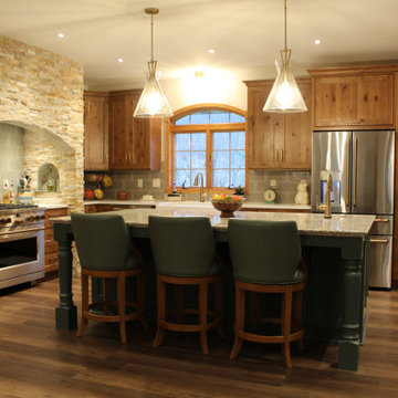 Stunning Kitchen Remodel Done in a Two-Tone Color