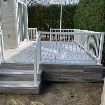 Picketing Deck Railing