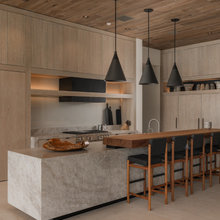 Kitchen/Cabinets