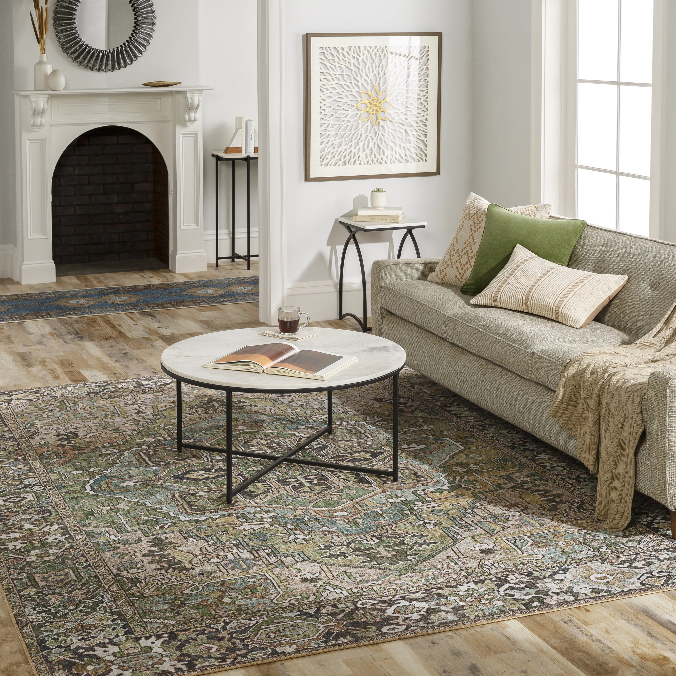 Iris IRS-2361 Area Rug, 5'x7'6