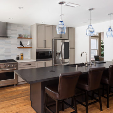 Noir black & gray Kitchen in Thousand Oaks