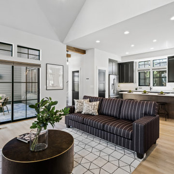 Woodland Style Discovery West