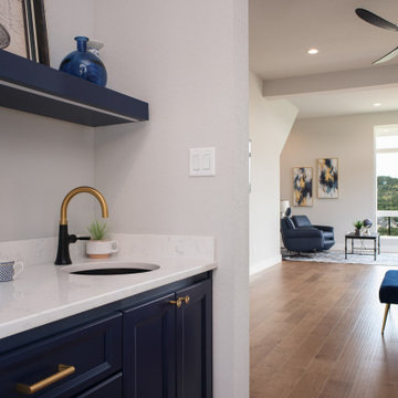 Modern: 4,950 ft², 4 BR/4 BA/2 ST home