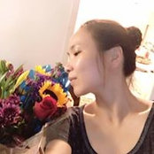 Crystal Li's photo
