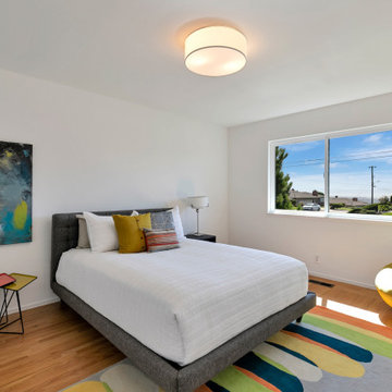 2592 Marineview
