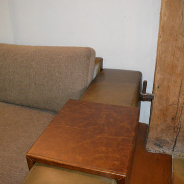 TOM SECTIONAL
