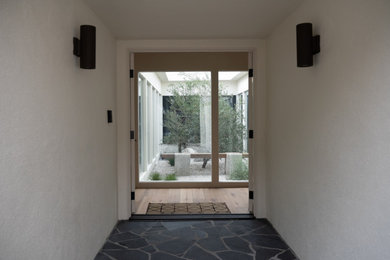 1960s entryway photo in Tampa