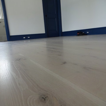 EAST HAMPTON: 8" CHARACTER WHITE OAK WITH 2 COATS BONA WHITE + BONA TRAFFIC HD